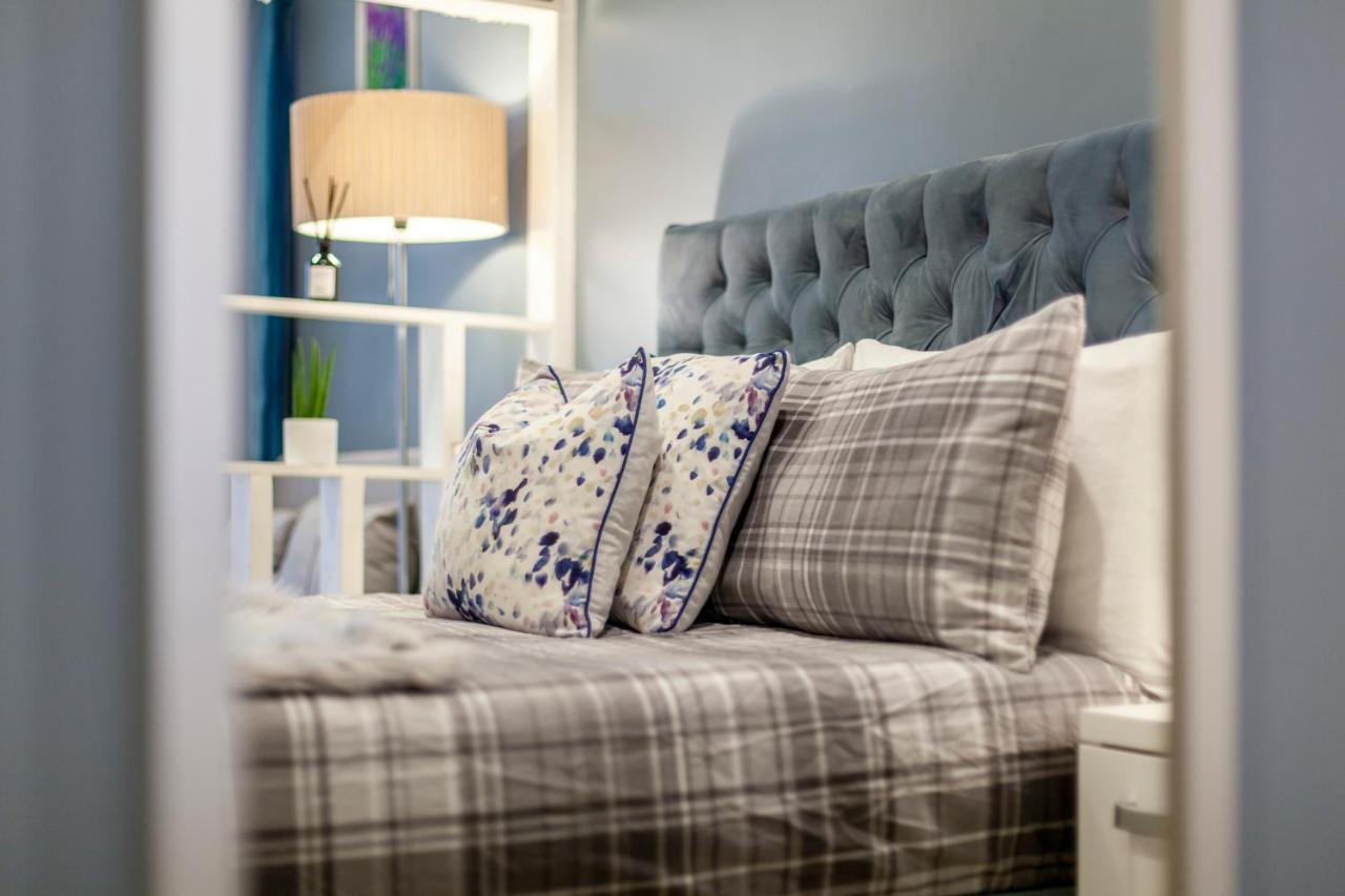 Апартаменти Private Double Bd With Optional Balcony, 15 Mins To London Cc Екстер'єр фото